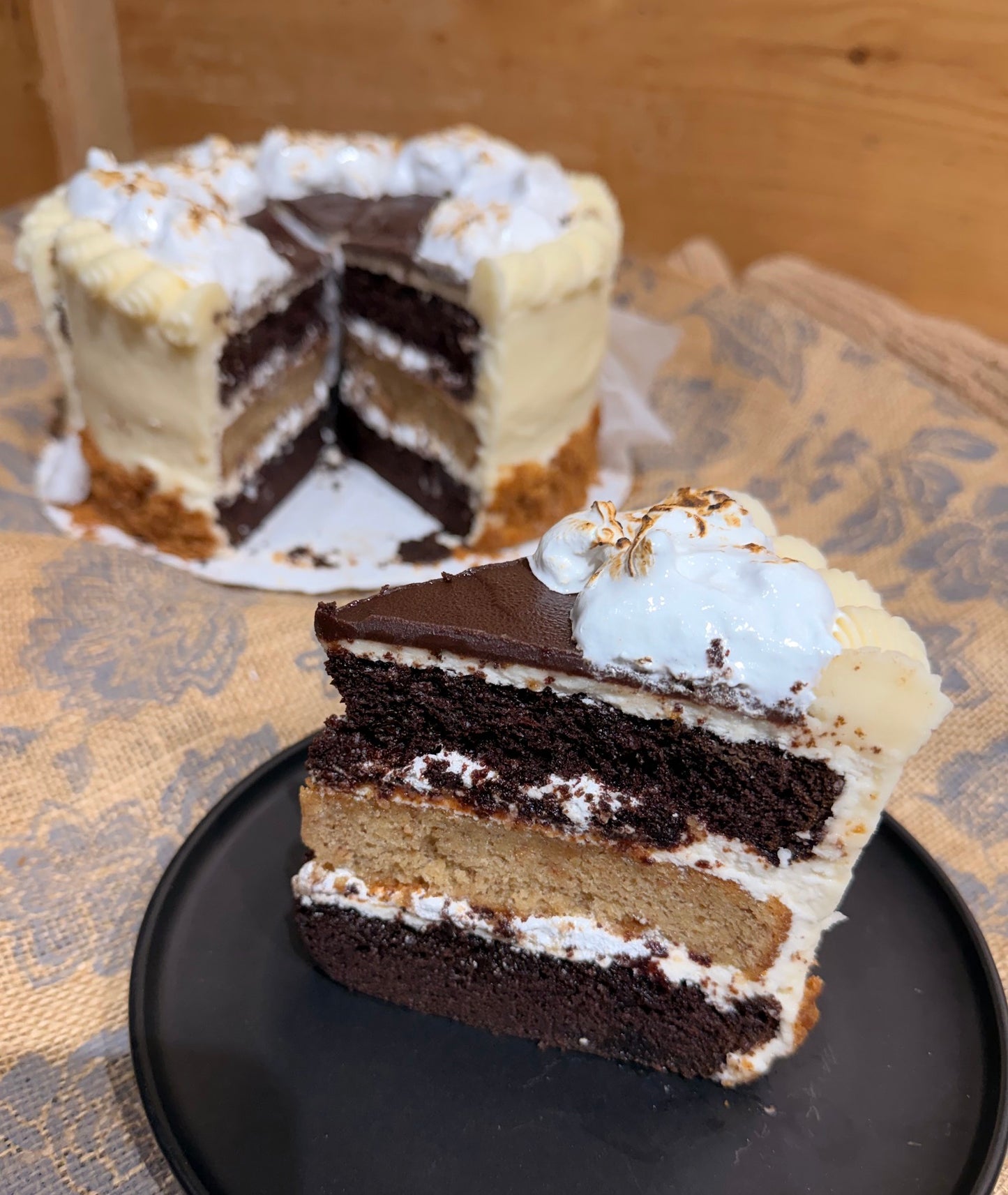 Fresh to Order Cake of the Month